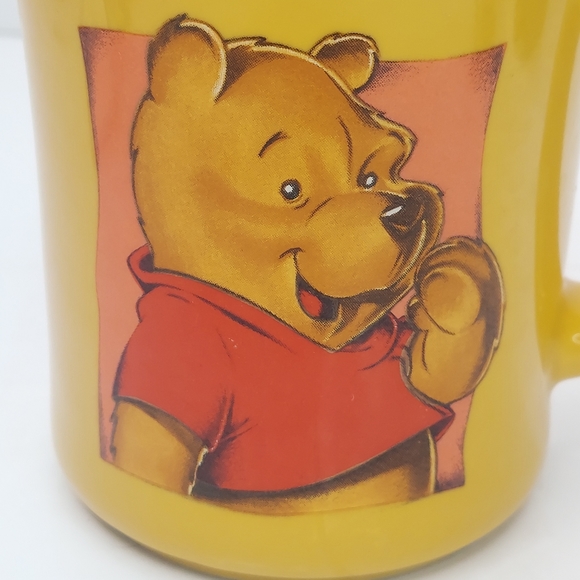 Vintage Disney Winnie the Pooh Ceramic Bear Cup Coffee Mug Made In Thailand. - Picture 2 of 10